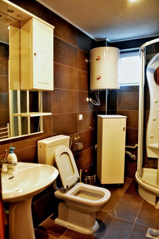 אוהריד Apartments Elena מראה חיצוני תמונה
