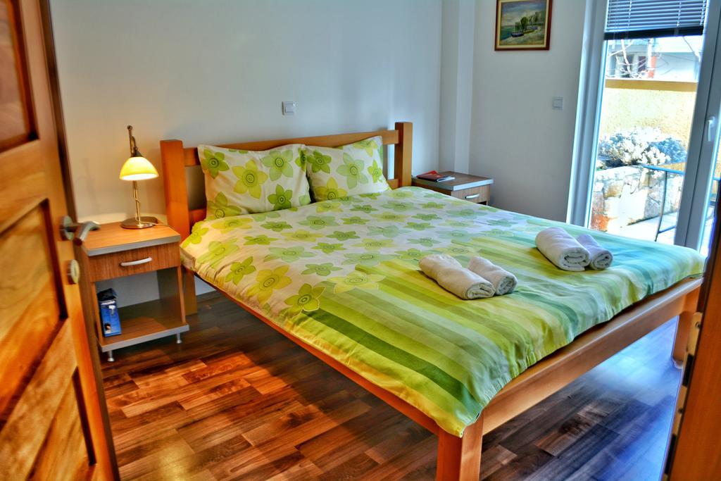 אוהריד Apartments Elena מראה חיצוני תמונה