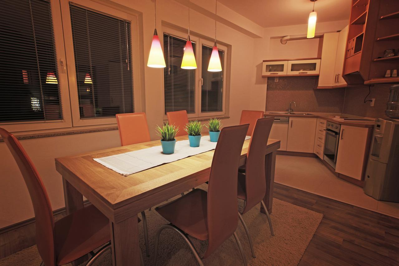 אוהריד Apartments Elena מראה חיצוני תמונה