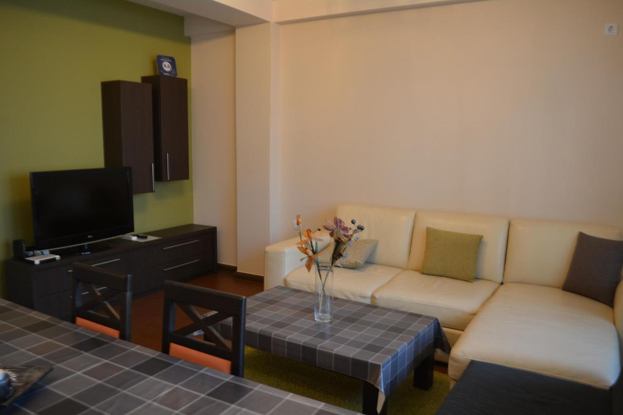 אוהריד Apartments Elena מראה חיצוני תמונה